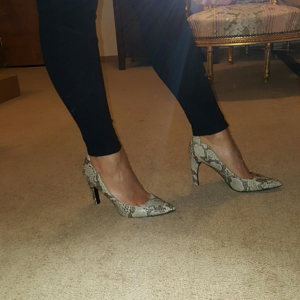 Sam Edelman snake print heels